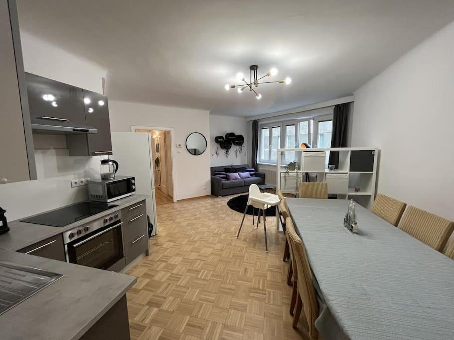 *Luxurious And Spacious Family Apartment* Виена Екстериор снимка